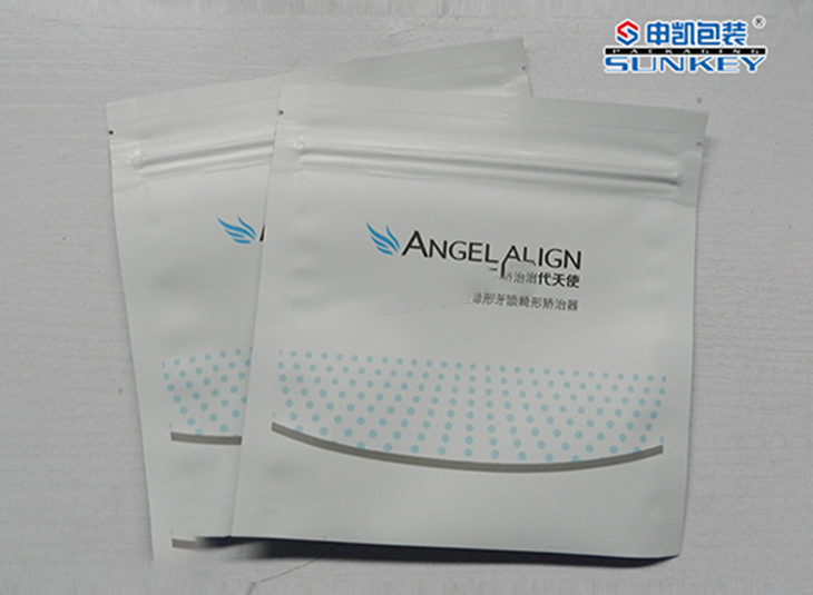 医用牙齿矫治器德信网页版_德信（中国）